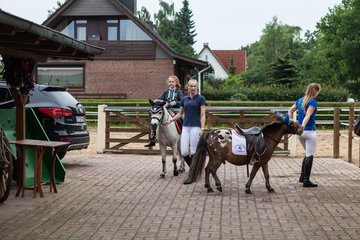 Bild 144 - Reitsport Scheune 30 am 25.6.16